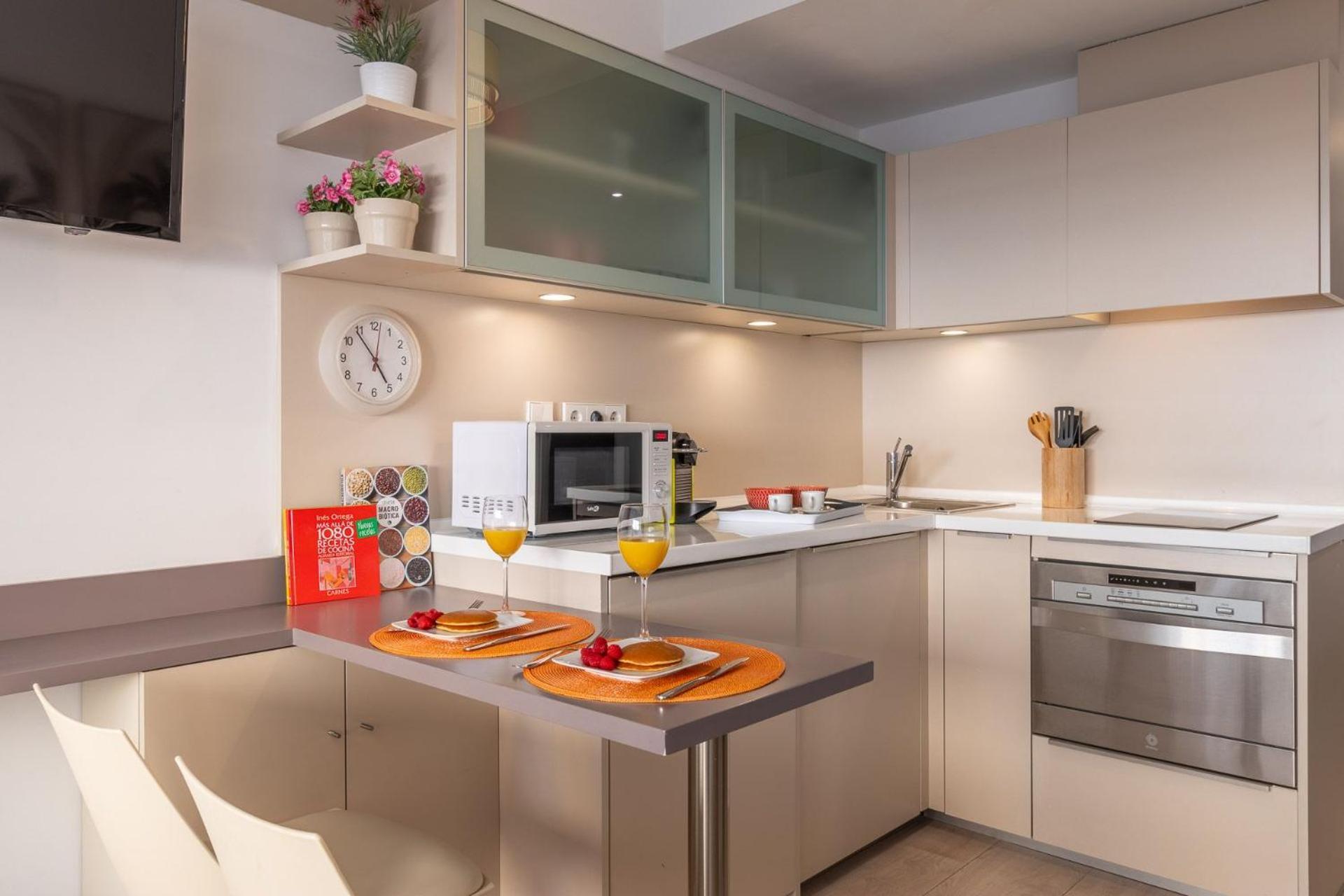 Charming Studio In Barrio Salamanca Perfect Madrid Getaway Villanueva III Luaran gambar
